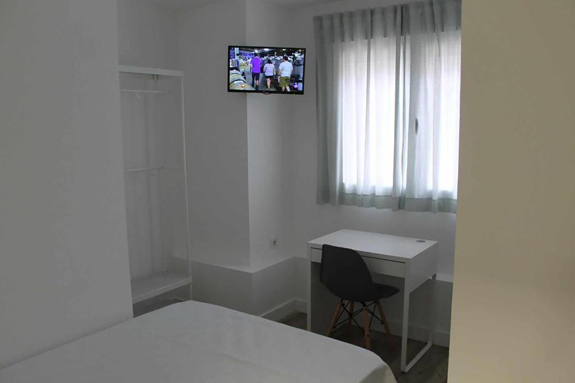 Hostal Royal Begona Madrid Exterior foto